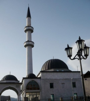 Architektura a památky - Mešita v Plavu