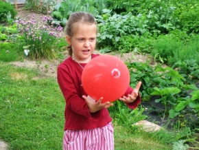 Děti - Soustředění na balónek
