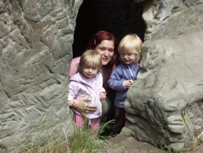 Děti - V jeskyni
