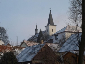 Královna zima - Sníh na střechách