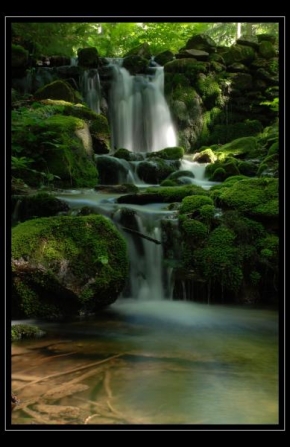 Krásy krajiny - Horský vodopád