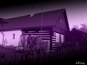 Architektura a památky - Purple cottage