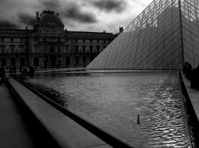 Architektura a památky - V Louvru